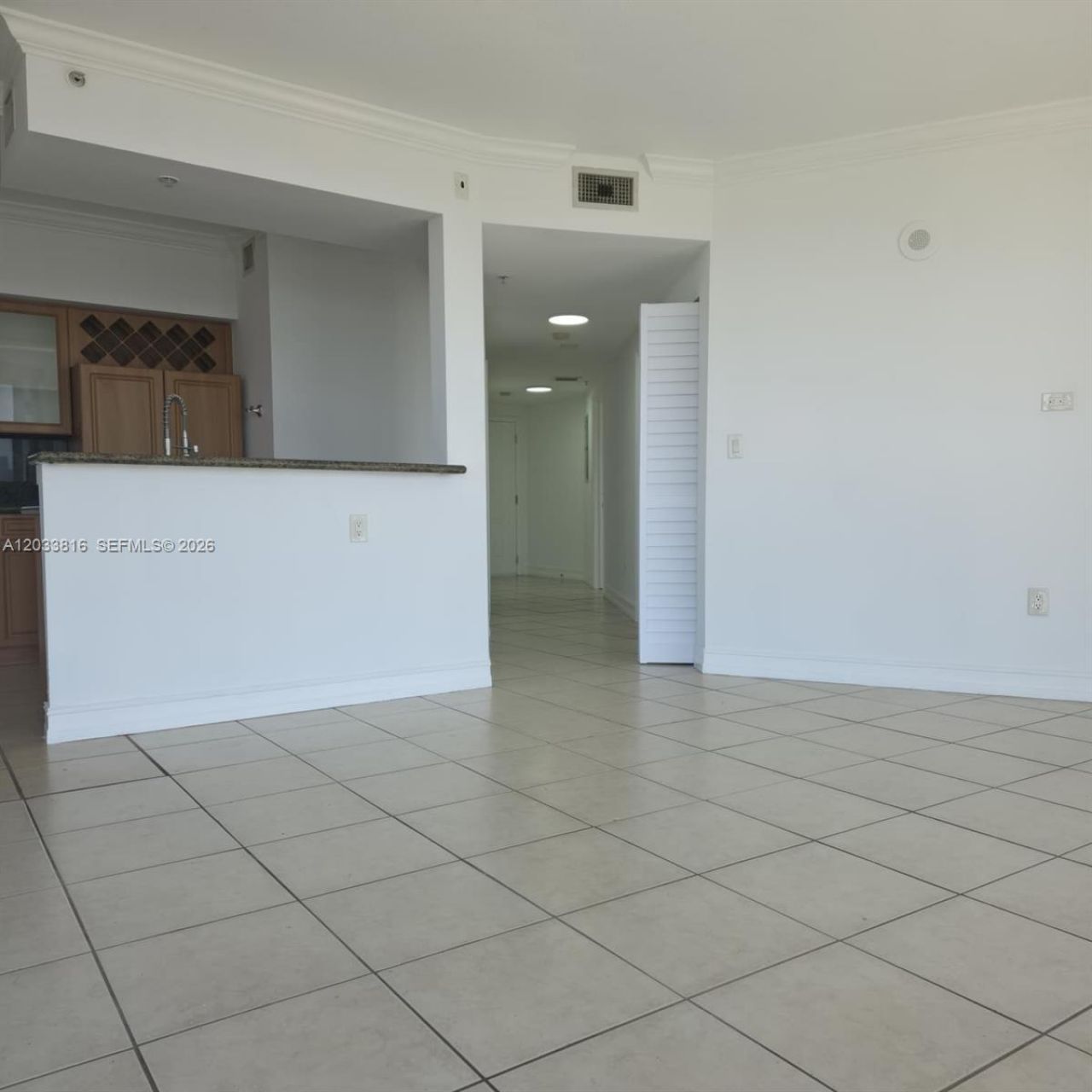 1 Glen Royal Pkwy, Unit 1202, Miami, FL 33125 Photo
