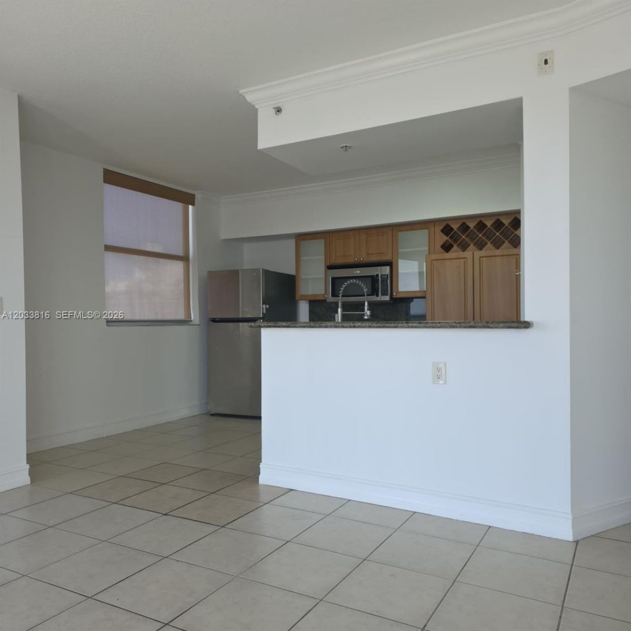 1 Glen Royal Pkwy, Unit 1202, Miami, FL 33125 Photo