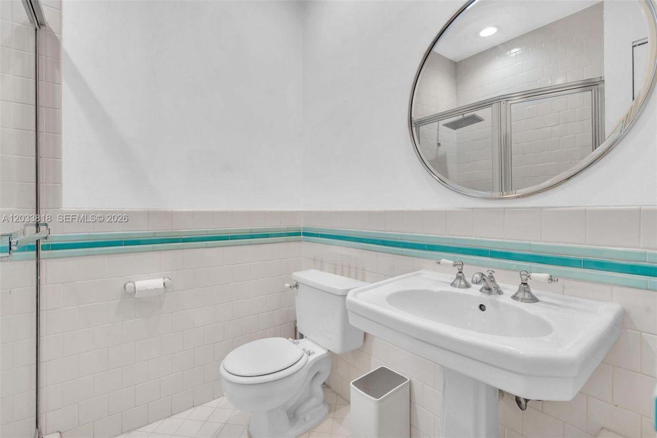924 Belle Meade Island Dr , Unit ., Miami, FL 33138 Photo