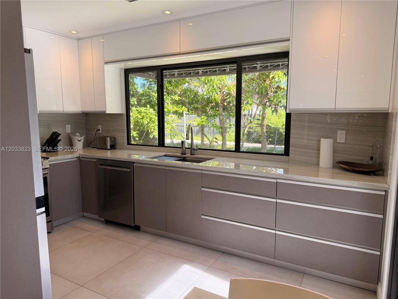 360 NW 40th Street , Miami, FL 33127 Photo