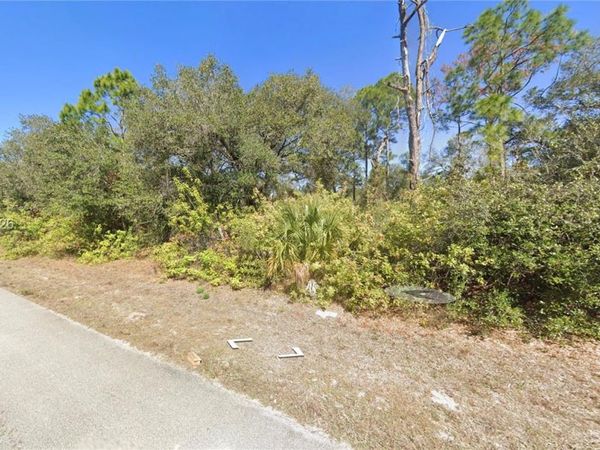 2803 E 19th St , Lehigh Acres, FL 33972