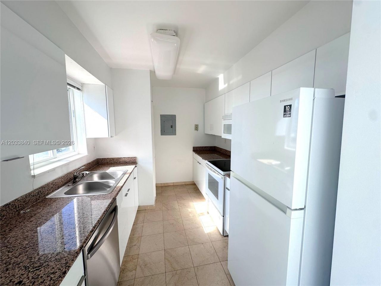 5900 Collins Ave , Unit 906, Miami Beach, FL 33140 Photo