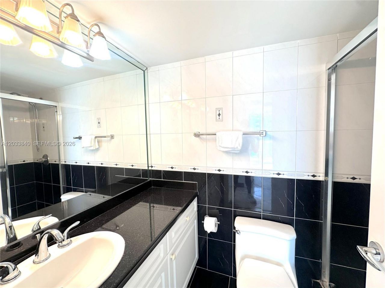 5900 Collins Ave , Unit 906, Miami Beach, FL 33140 Photo