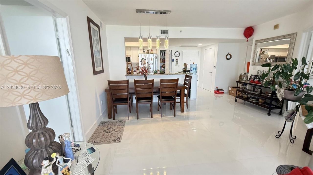 19501 W Country Club Dr , Unit 1910, Aventura, FL 33180 Photo