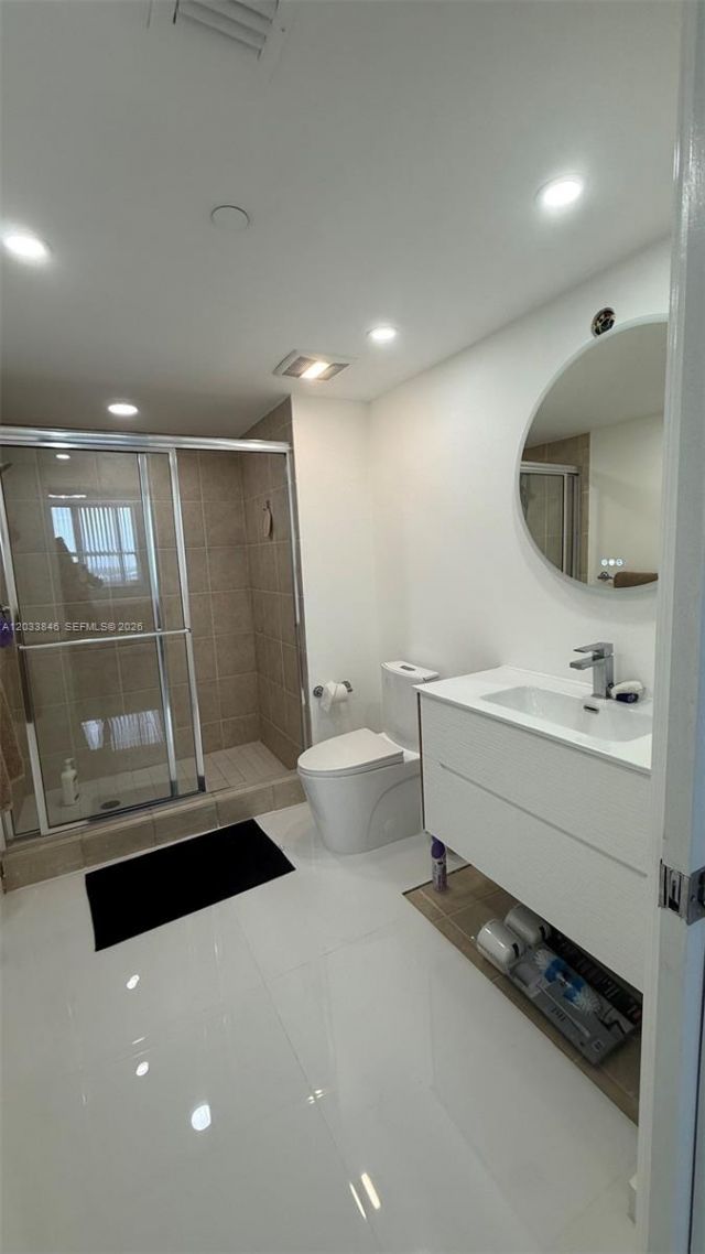 19501 W Country Club Dr , Unit 1910, Aventura, FL 33180 Photo