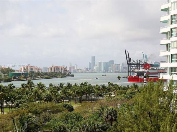100 S Pointe Dr , Unit 601, Miami Beach, FL 33139