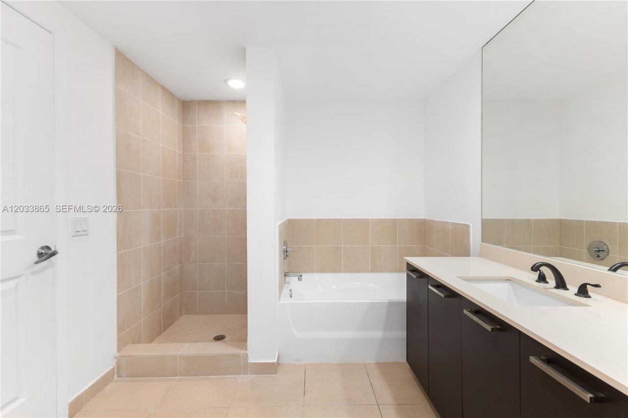 333 NE 24th St , Unit 1712, Miami, FL 33137 Photo