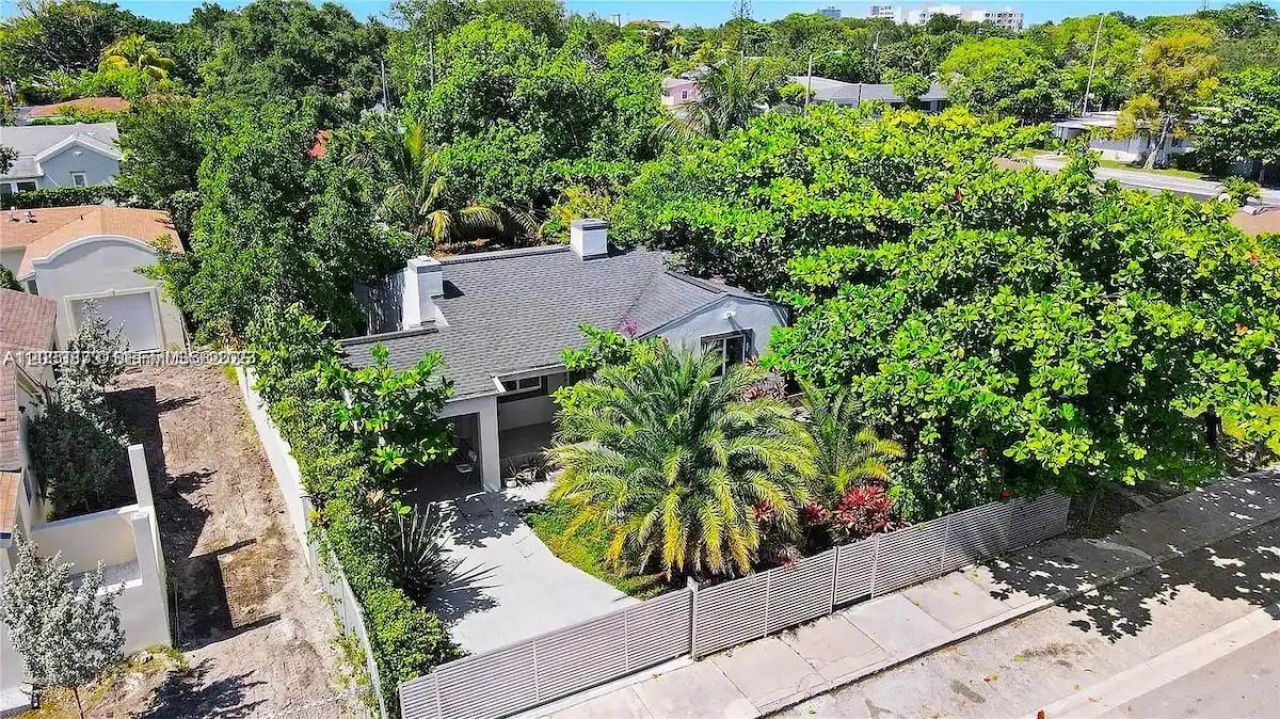 11 NW 47th Ter , Miami, FL 33127 Photo