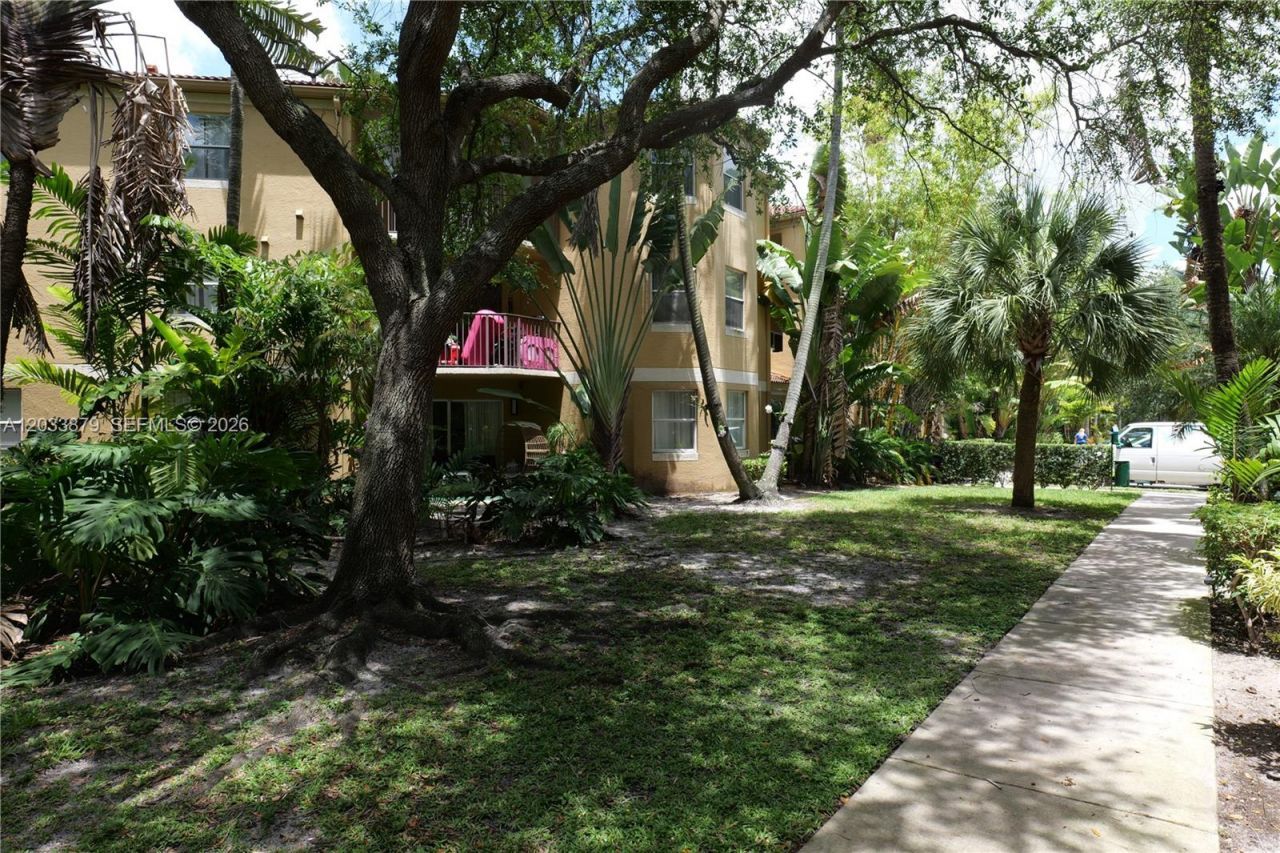771 N Pine Island Rd, Unit 308, Plantation, FL 33324 Photo