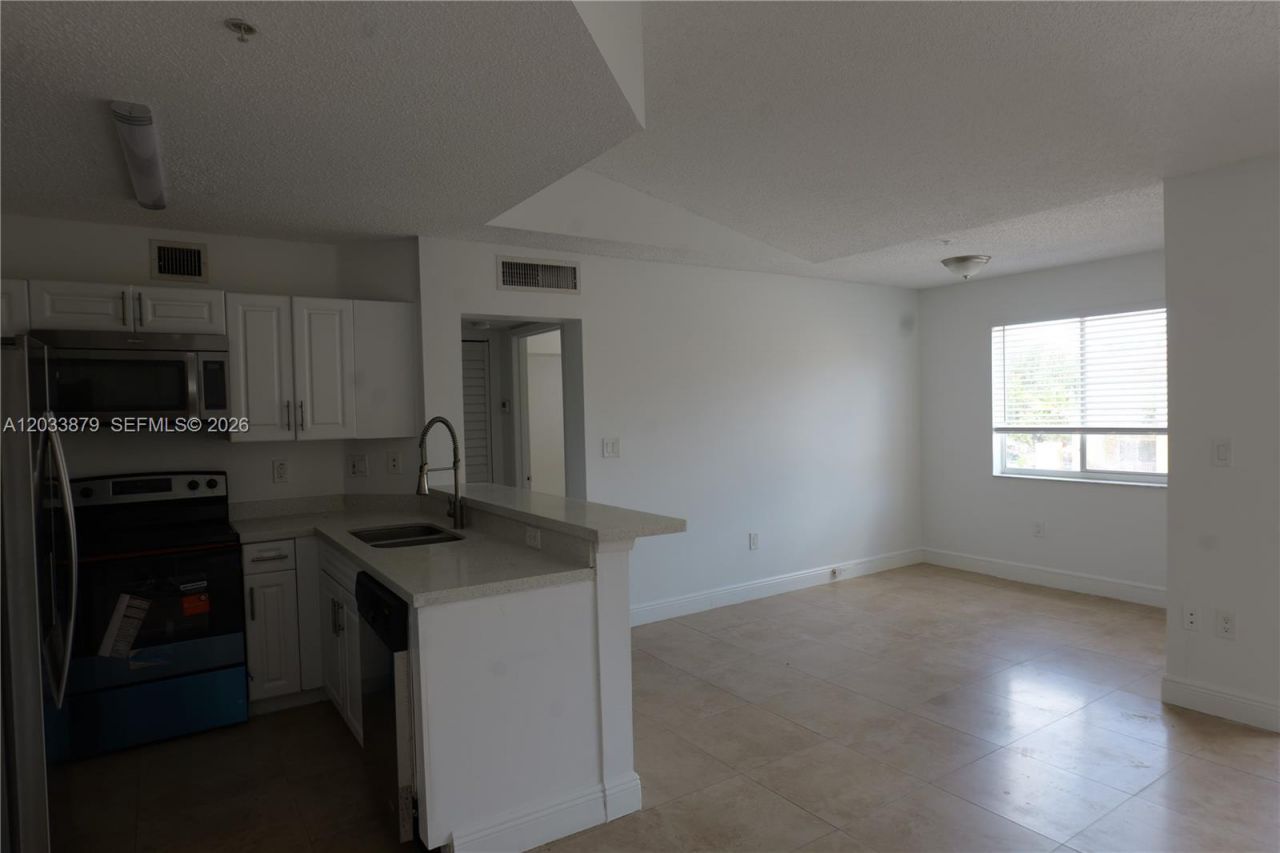 771 N Pine Island Rd, Unit 308, Plantation, FL 33324 Photo