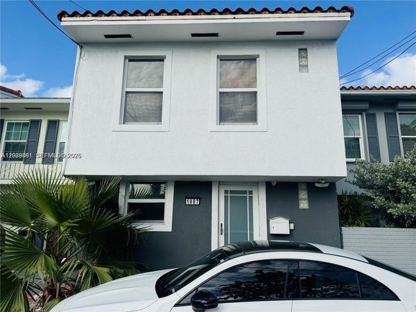 1987 NE 123rd St , North Miami, FL 33181