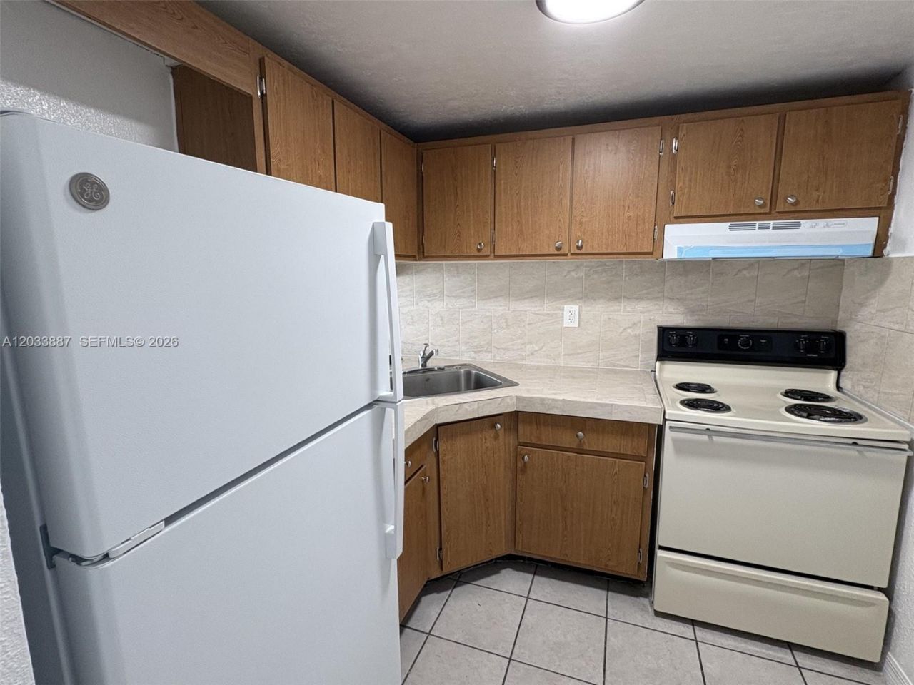 4550 NW 9th St , Unit 717E, Miami, FL 33126 Photo