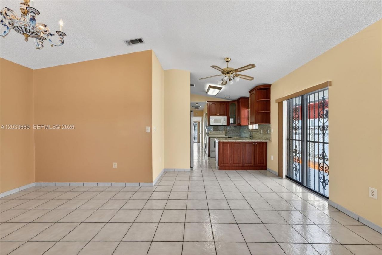 983 W 42nd Pl , Hialeah, FL 33012 Photo