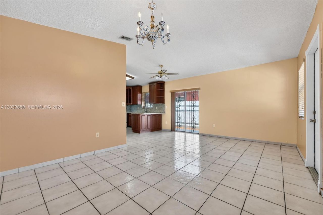 983 W 42nd Pl , Hialeah, FL 33012 Photo