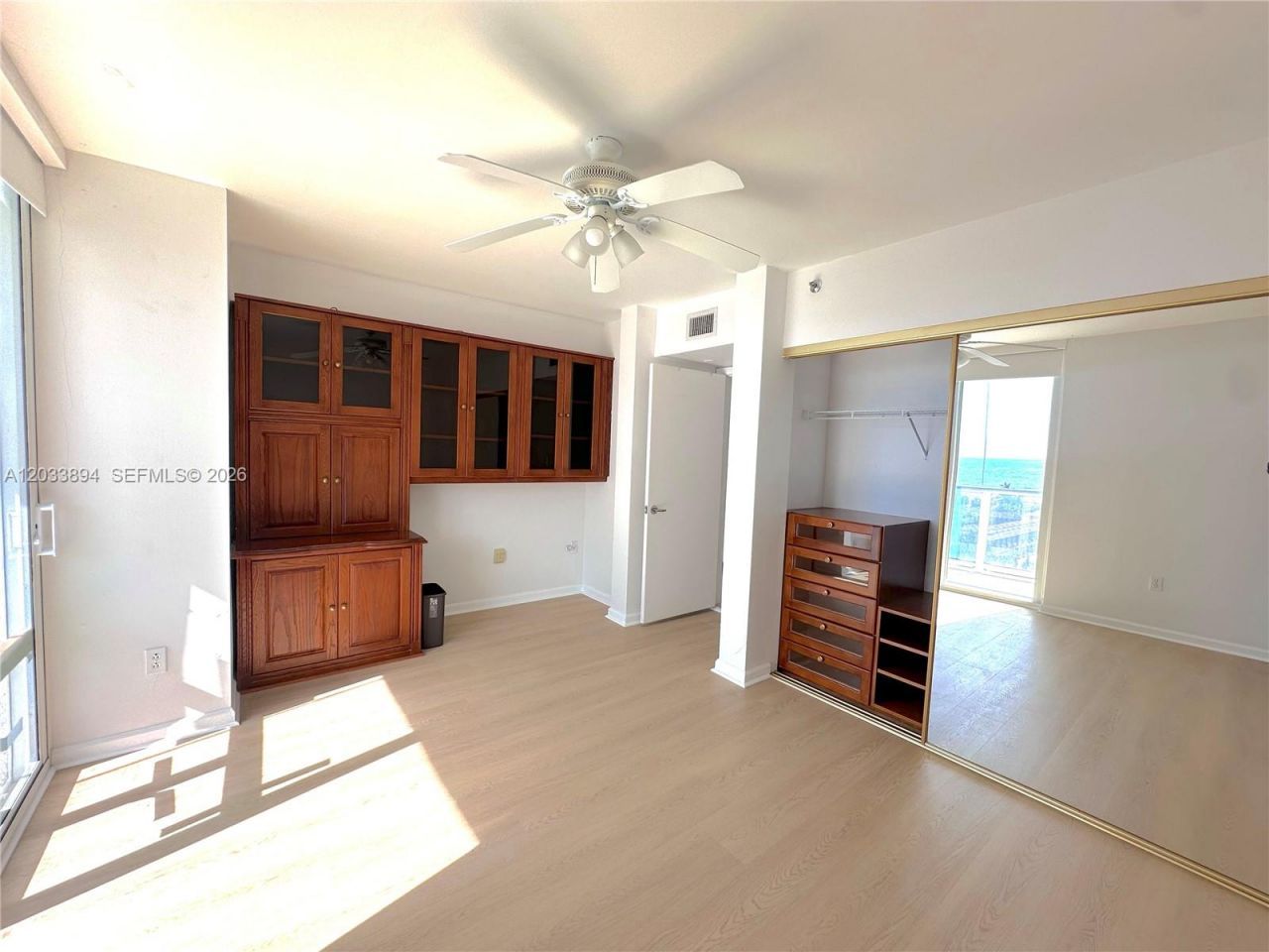 5900 Collins Ave , Unit 906, Miami Beach, FL 33140 Photo