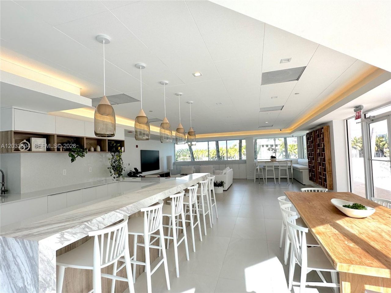 5900 Collins Ave , Unit 906, Miami Beach, FL 33140 Photo