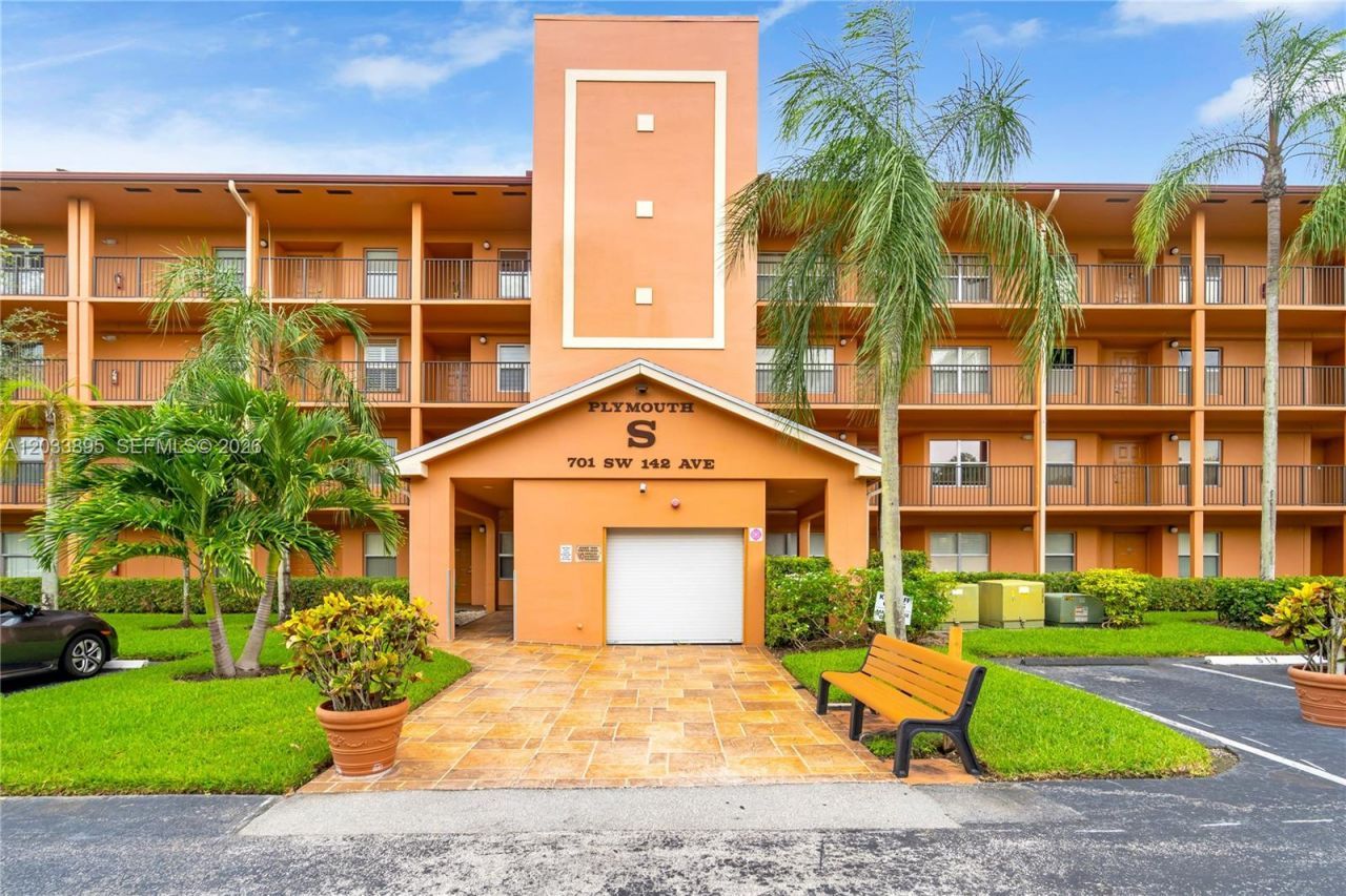 701 SW 142nd Ave , Unit 108S, Pembroke Pines, FL 33027 Photo
