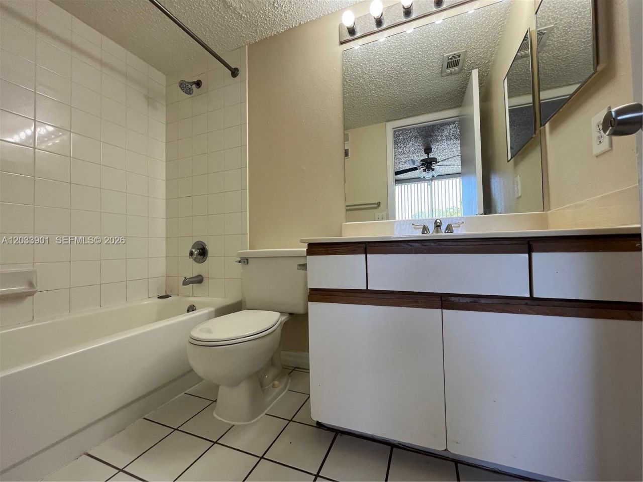 4015 W Mcnab Rd , Unit D212, Pompano Beach, FL 33069 Photo