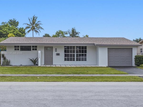 6600 NW 26th St , Sunrise, FL 33313