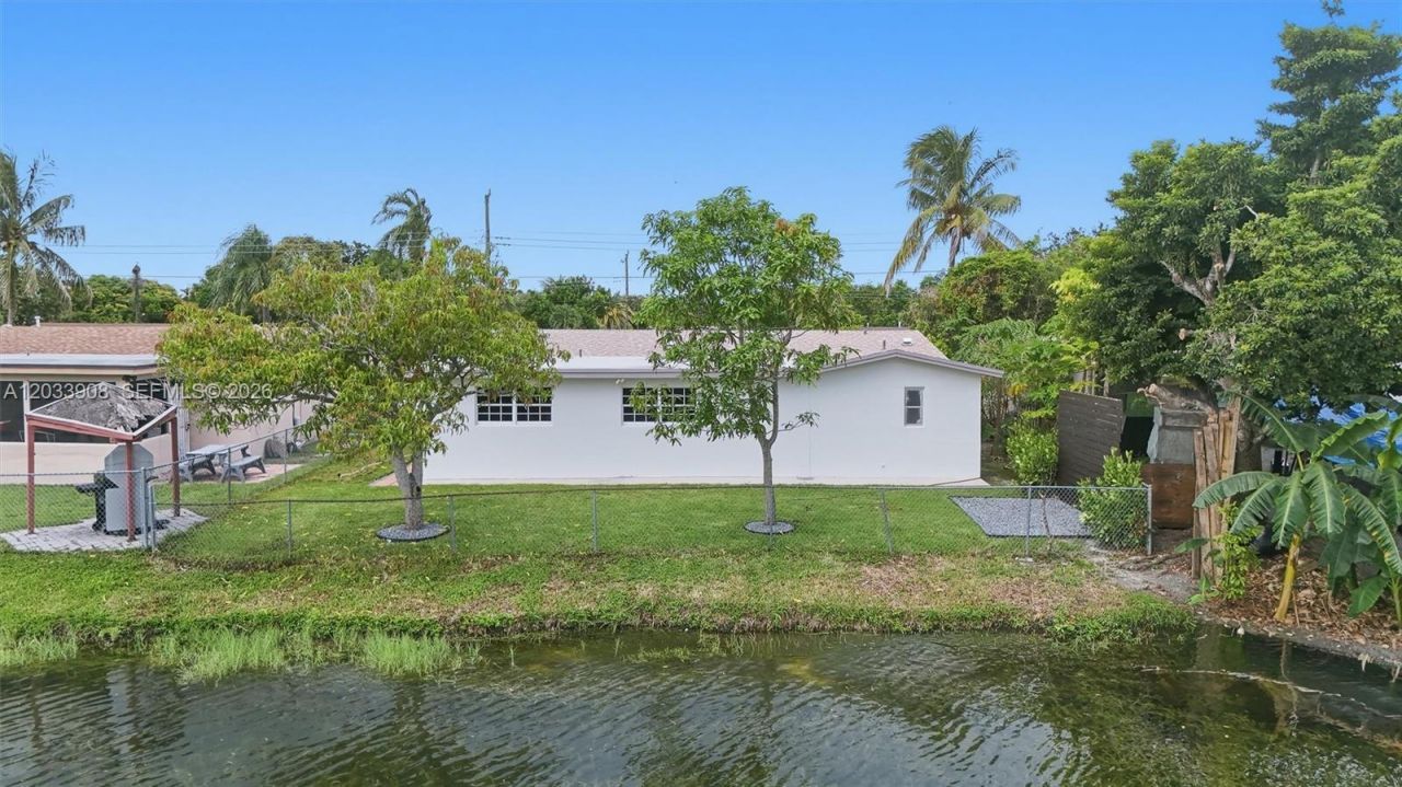 6600 NW 26th St , Sunrise, FL 33313 Photo