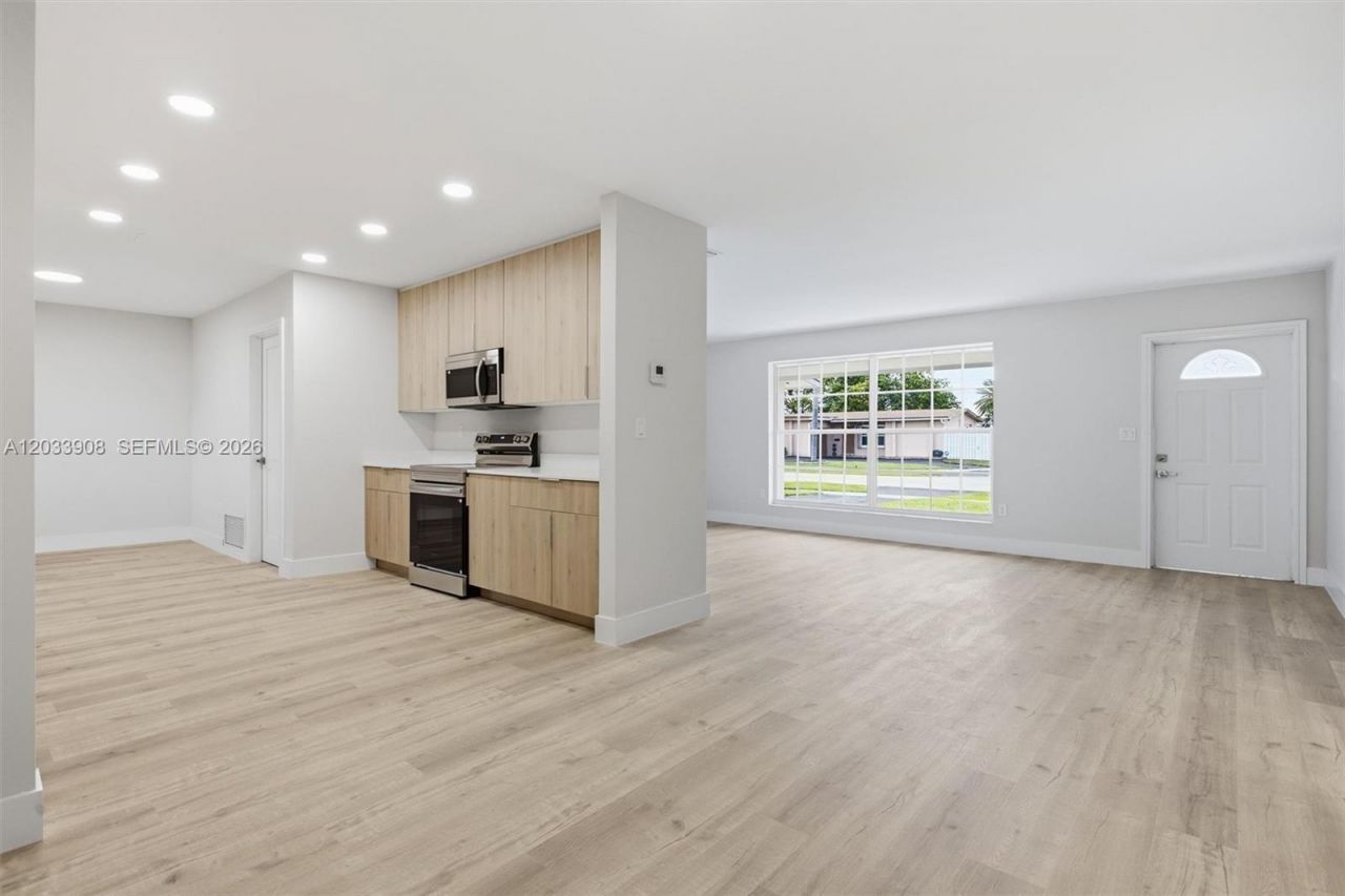 6600 NW 26th St , Sunrise, FL 33313 Photo