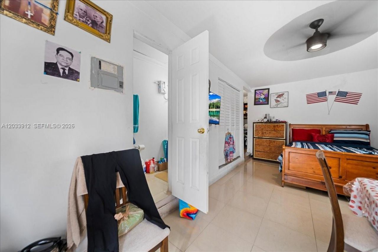9915 Santos Dr , Cutler Bay, FL 33189 Photo
