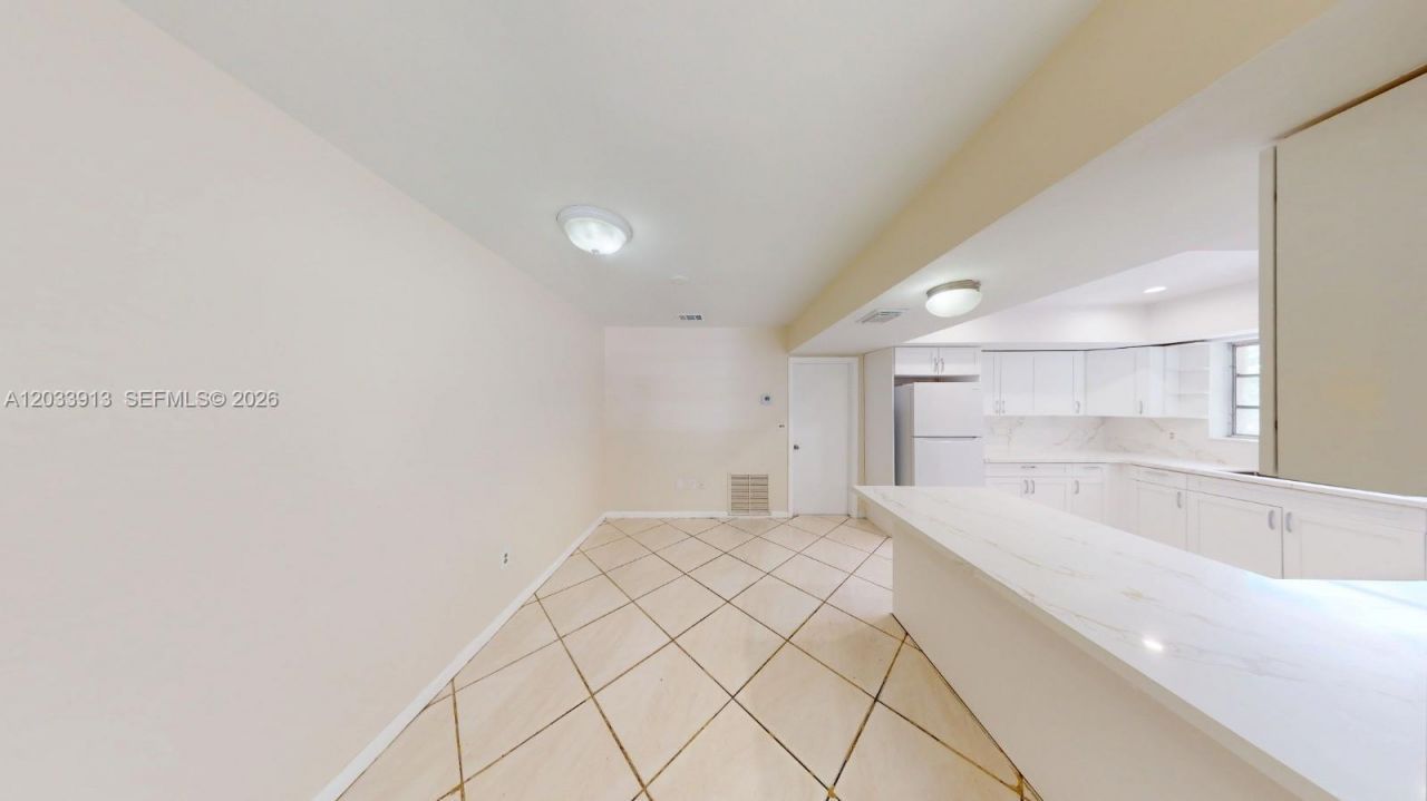 7882 Grand Canal Dr , Unit 7882, Miami, FL 33144 Photo
