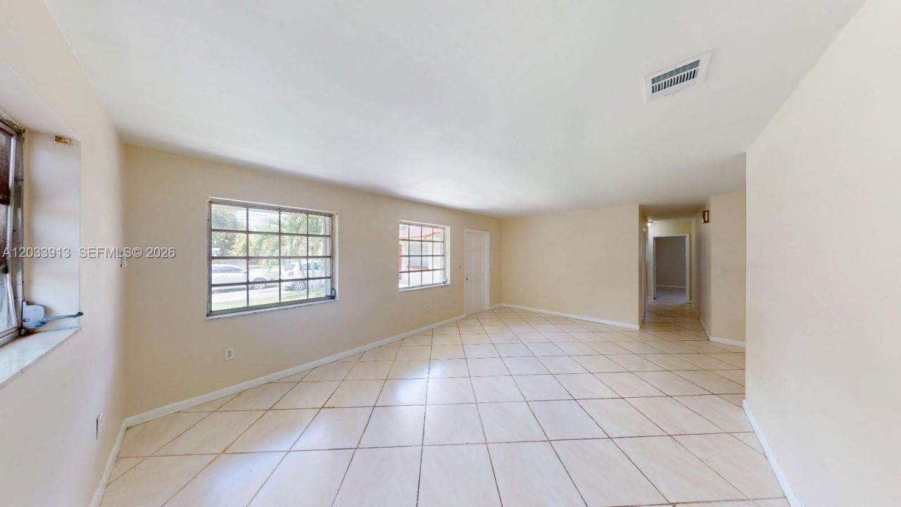 7882 Grand Canal Dr , Unit 7882, Miami, FL 33144 Photo