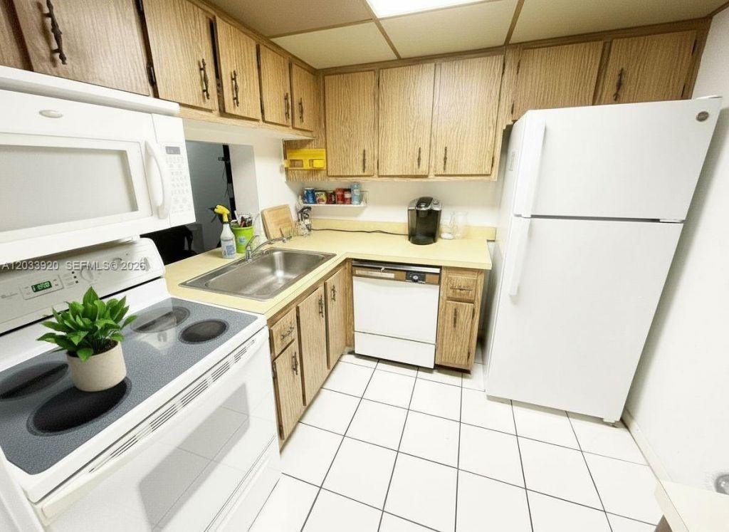 2800 NW 56th Ave, Unit F201, Lauderhill, FL 33313 Photo