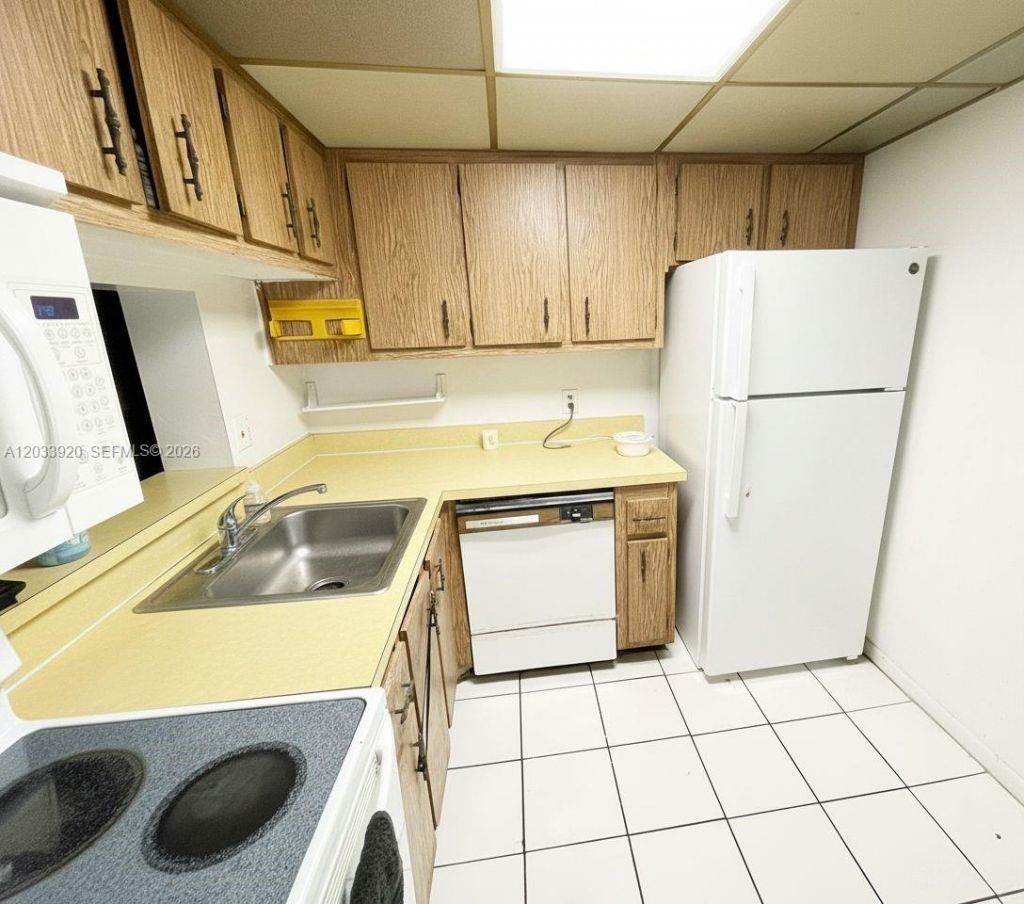 2800 NW 56th Ave, Unit F201, Lauderhill, FL 33313 Photo