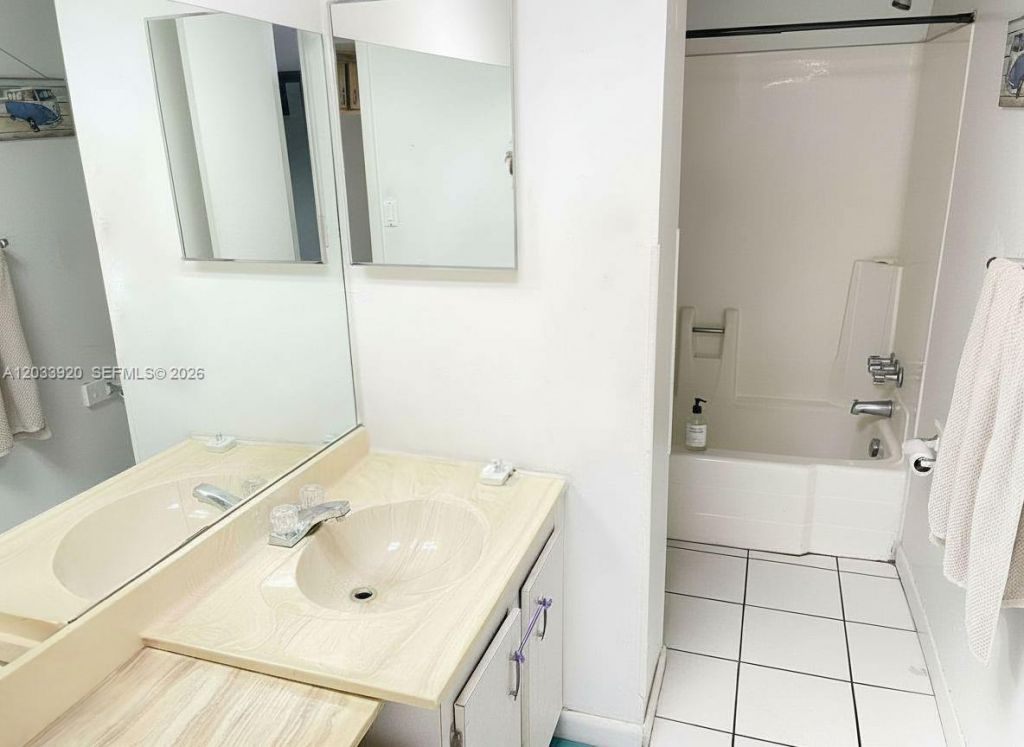 2800 NW 56th Ave, Unit F201, Lauderhill, FL 33313 Photo