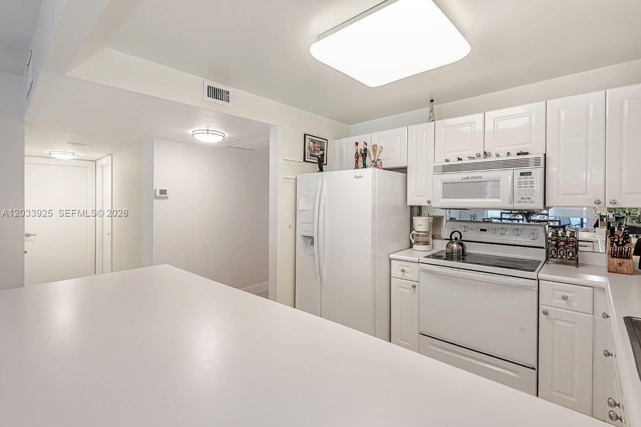 2301 Collins Ave , Unit 1416, Miami Beach, FL 33139 Photo