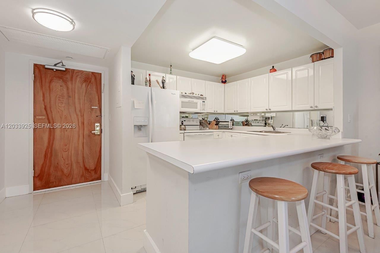 2301 Collins Ave , Unit 1416, Miami Beach, FL 33139 Photo