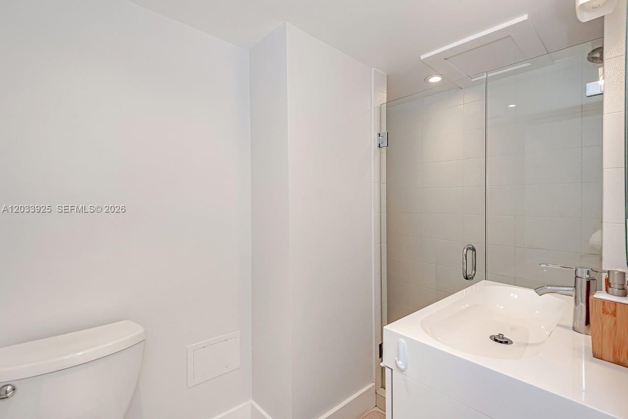 2301 Collins Ave , Unit 1416, Miami Beach, FL 33139 Photo