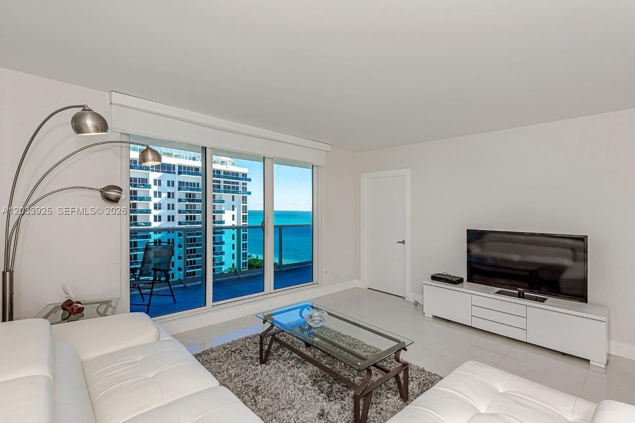 2301 Collins Ave , Unit 1416, Miami Beach, FL 33139 Photo