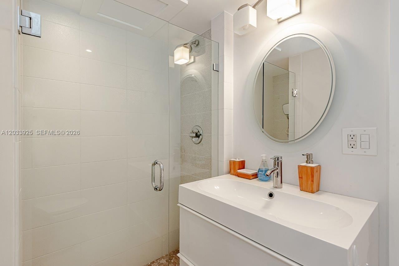 2301 Collins Ave , Unit 1416, Miami Beach, FL 33139 Photo