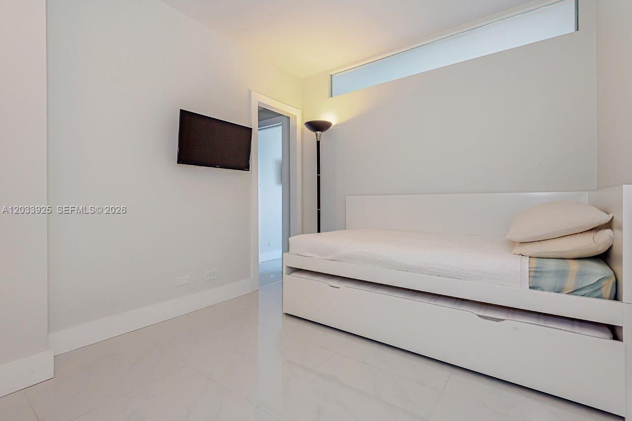 2301 Collins Ave , Unit 1416, Miami Beach, FL 33139 Photo