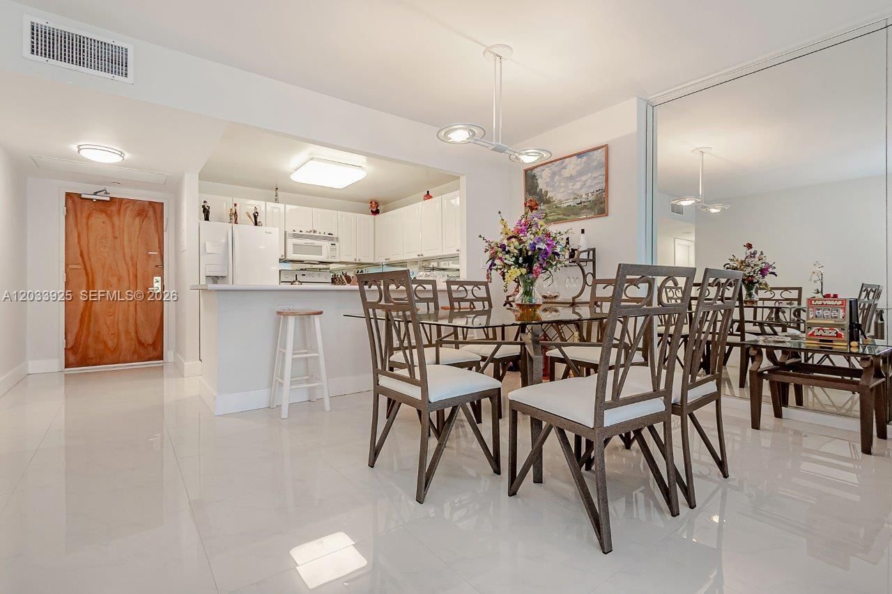 2301 Collins Ave , Unit 1416, Miami Beach, FL 33139 Photo