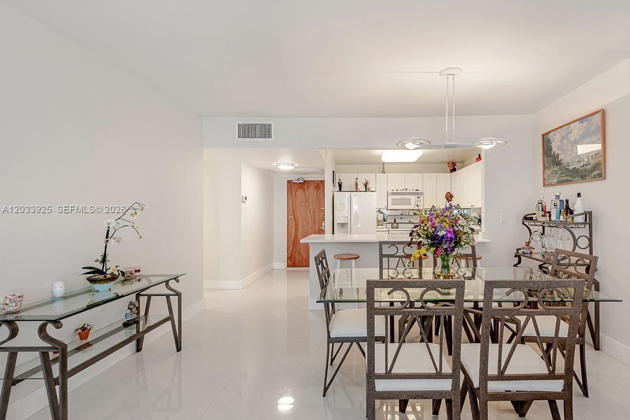 2301 Collins Ave , Unit 1416, Miami Beach, FL 33139 Photo