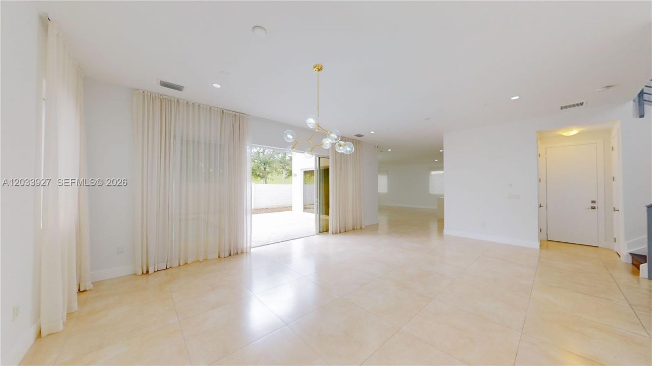 9980 NW 74th Ter , Unit 9980, Doral, FL 33178 Photo