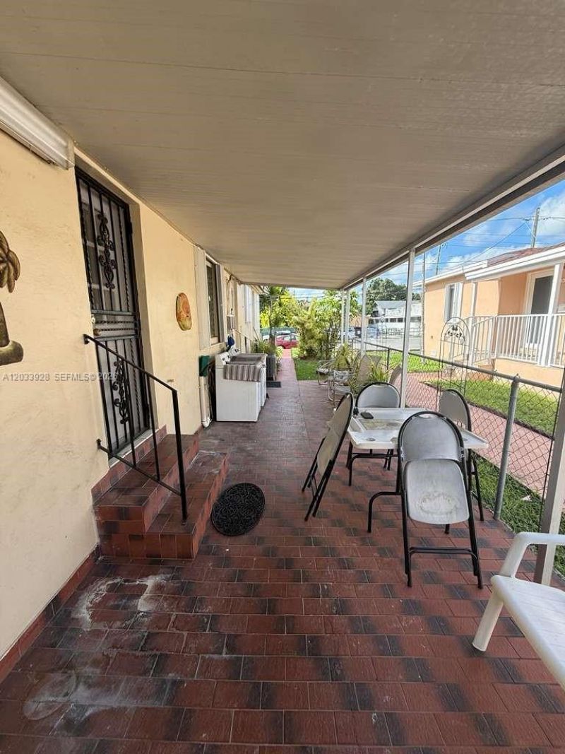 1140 SW 9th St , Unit 2, Miami, FL 33130 Photo