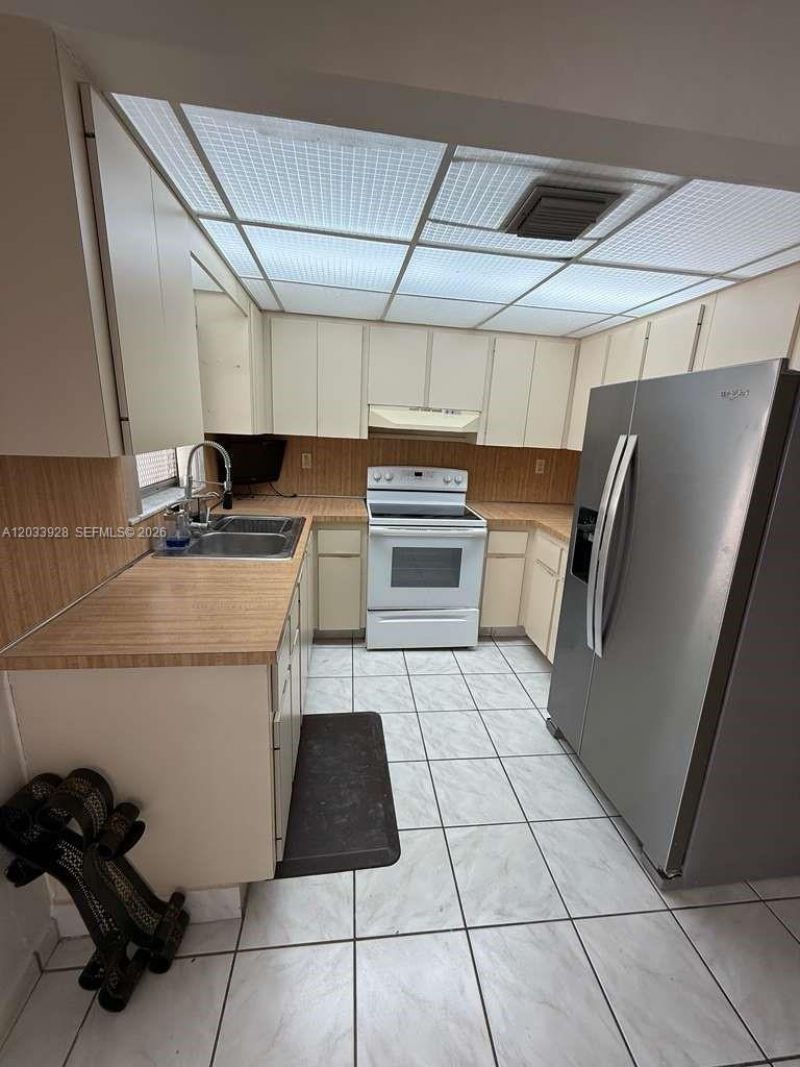 1140 SW 9th St , Unit 2, Miami, FL 33130 Photo