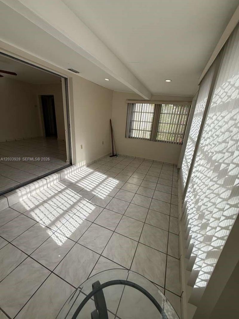 1140 SW 9th St , Unit 2, Miami, FL 33130 Photo