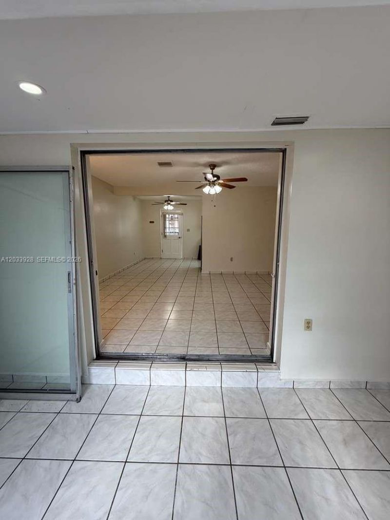 1140 SW 9th St , Unit 2, Miami, FL 33130 Photo