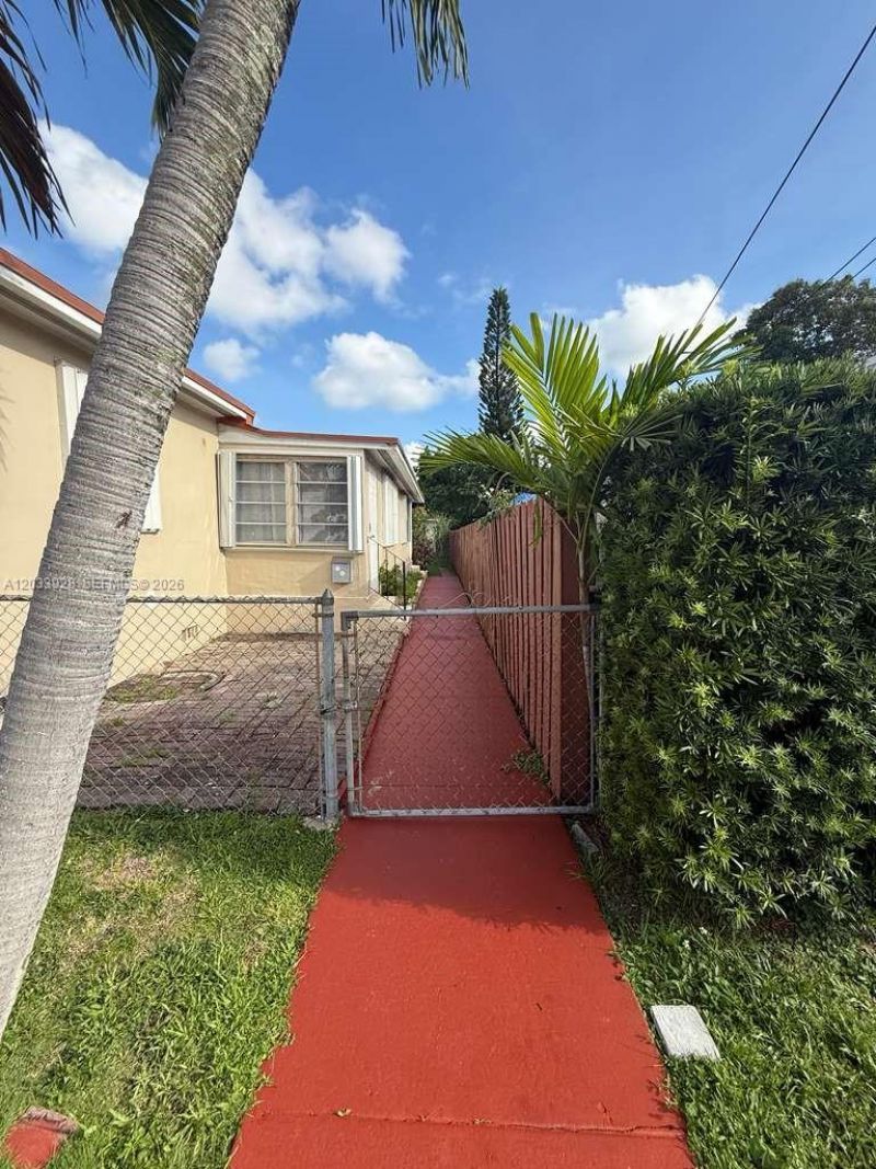 1140 SW 9th St , Unit 2, Miami, FL 33130 Photo