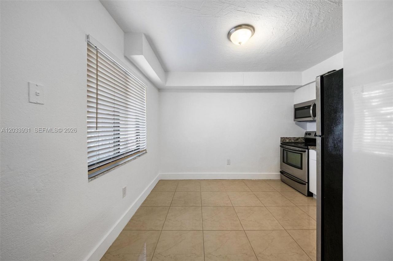 13251 Memorial Hwy , Unit 2, North Miami, FL 33161 Photo