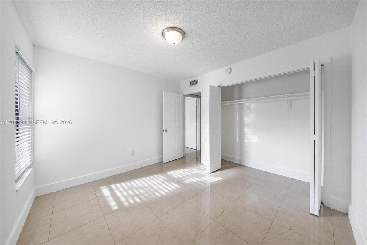 13251 Memorial Hwy , Unit 2, North Miami, FL 33161 Photo