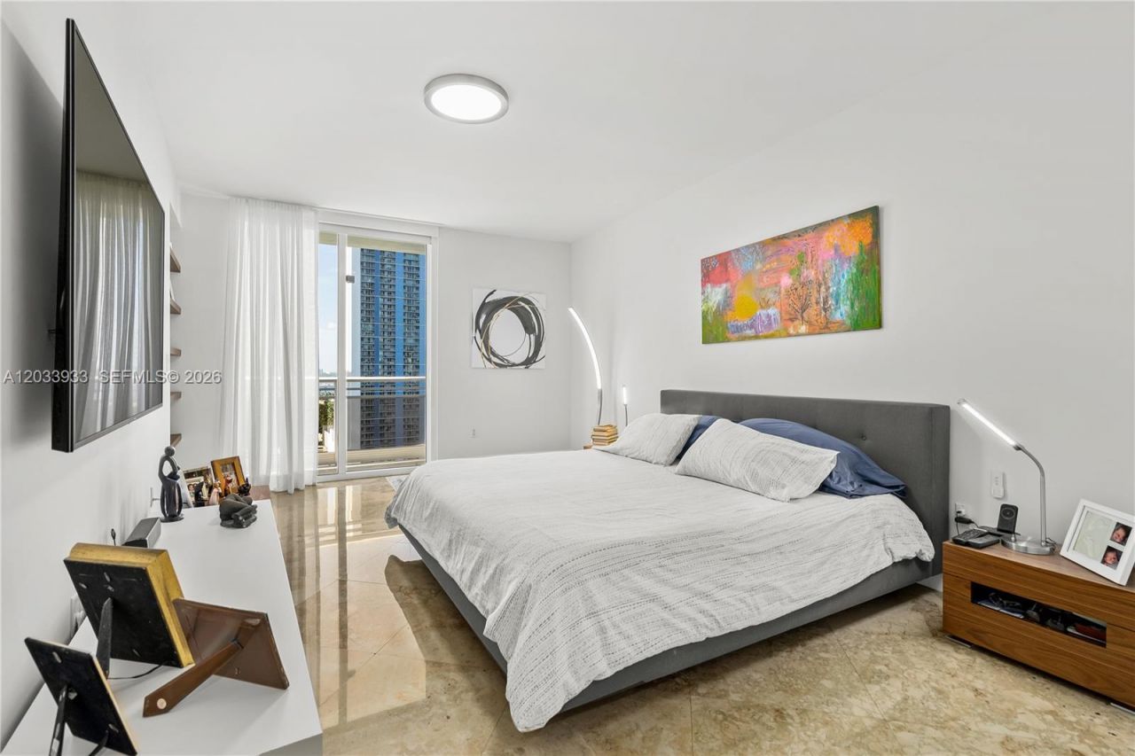 901 Brickell Key Bl, Unit 2206, Miami, FL 33131 Photo