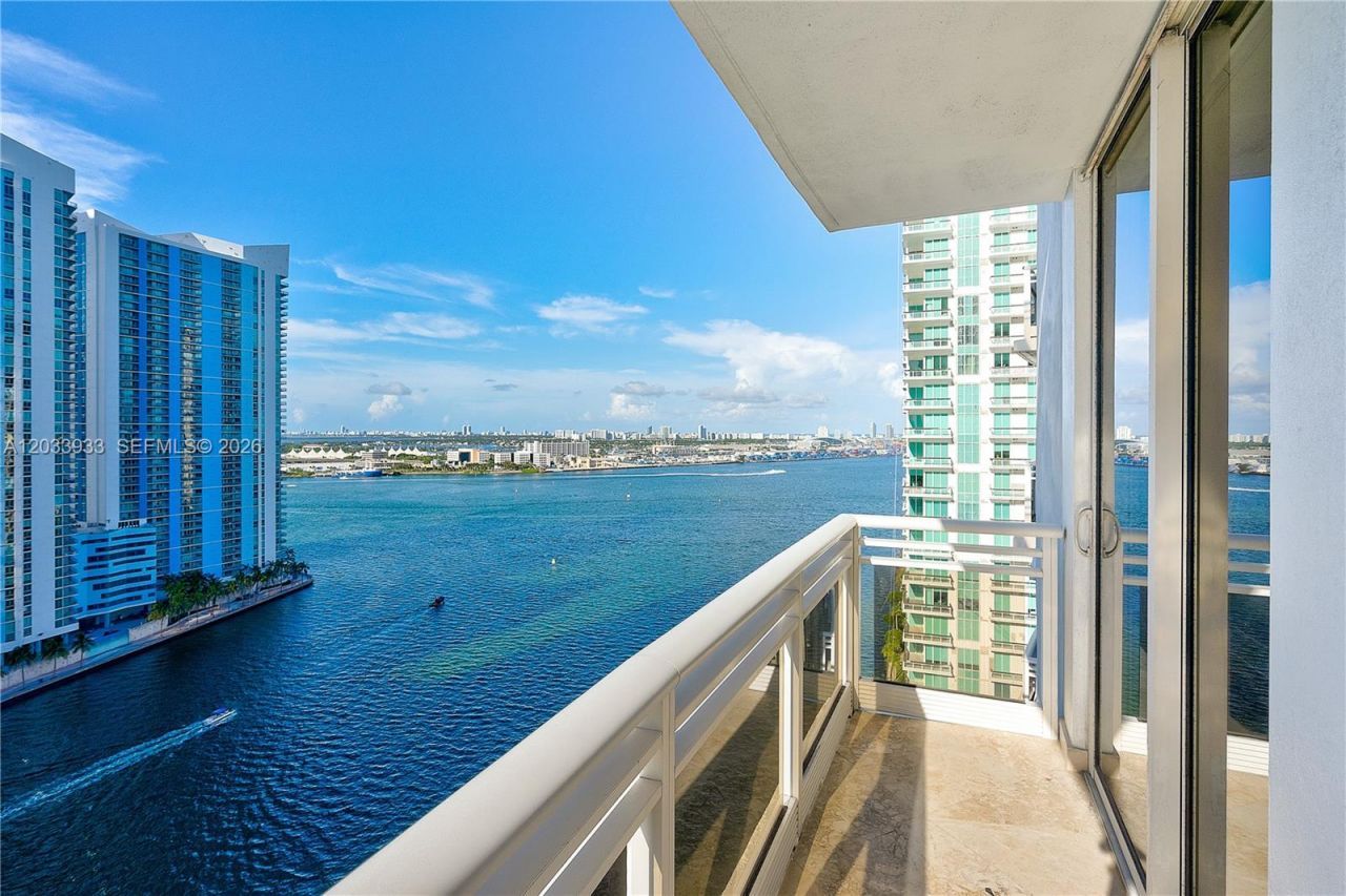 901 Brickell Key Bl, Unit 2206, Miami, FL 33131 Photo