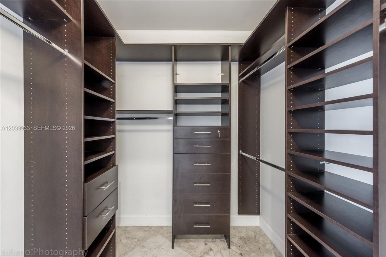 901 Brickell Key Bl, Unit 2206, Miami, FL 33131 Photo